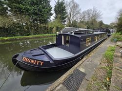 Living with 'DIGNITY' &ndash; 60x10 Mooring by agreement