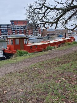 Classic Dutch Barge Liveaboard Widebeam houseboat
