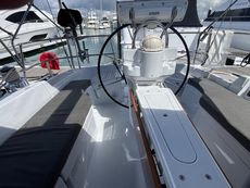 Exceptional condition Beneteau Oceanis 423 - Two Cabins