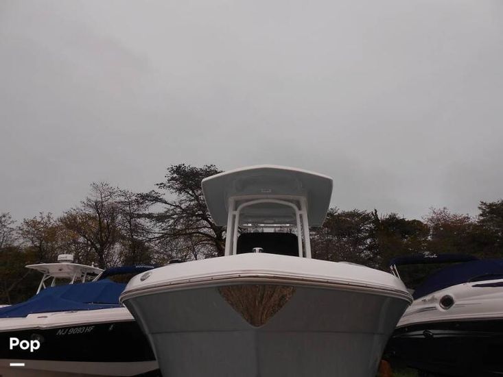 2020 Robalo r 222