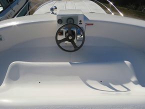 Nicols Estivale Quattro pre purchase survey available - Fly Bridge Helm