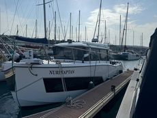 Custom-Built 31ft Motorboat