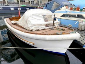 Classic Motor launch 18ft - owner is open to serious OFFERS! - Exterior