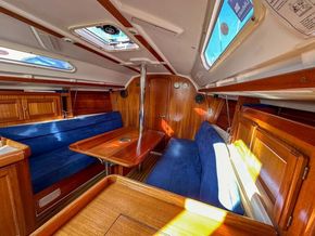 2001 Dufour  32 Classic  27