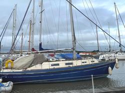 Barbican 33 GRP Sloop with centreboard