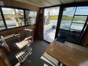 Powles 33 Sportsman Large Fast Fisher - Looking Aft