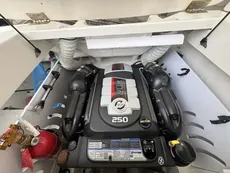 2022 Sea Ray SPX 230