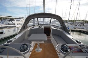 2020 Bavaria Vision 42 14