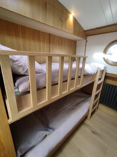 2019 70ft x 12ft6&rsquo;&rsquo; Widebeam built by Collingwood &lsquo;&rsquo;Bumblebee&rsquo;&rsquo;