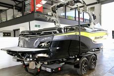 2021 Mastercraft XT22 Surf Wake Boat