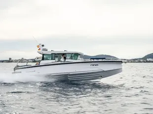 2026 Axopar 29 XC Cross Cabin