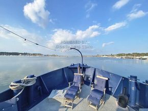 Houseboat 29m (former Freighter) - Foredeck