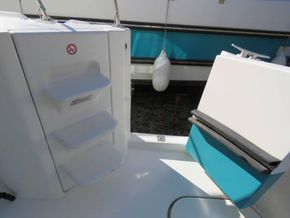 Nicols Estivale Duo ex hire cruiser - Companionway