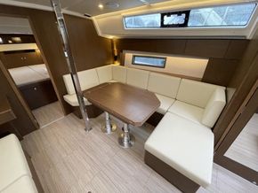 2023 Bavaria C42 8