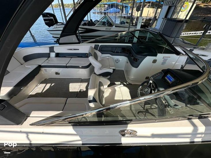 2019 Chaparral 297 ssx