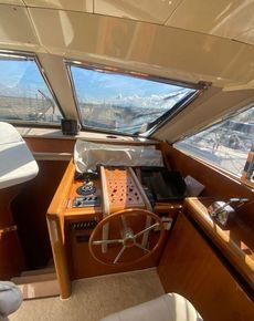 Falcon 76