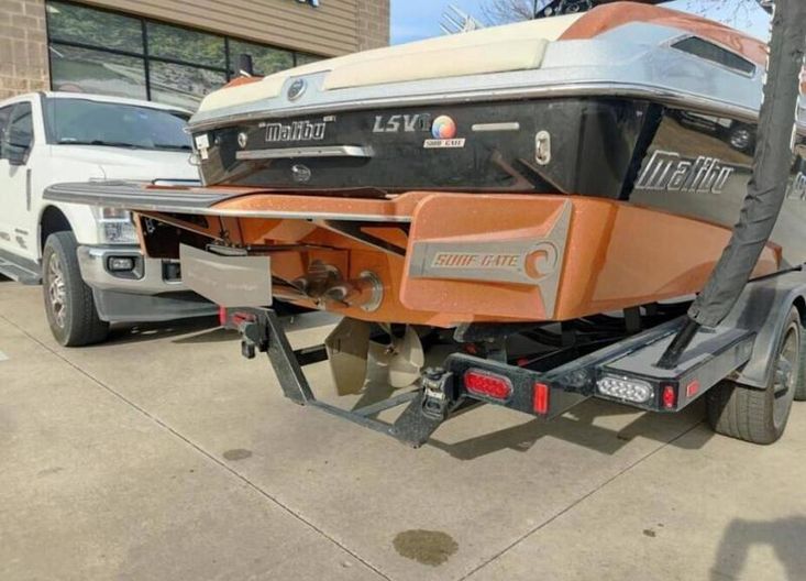 2014 Malibu 23 lsv