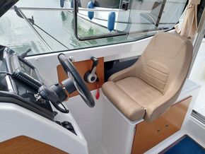Jeanneau Merry Fisher 695  - Helm