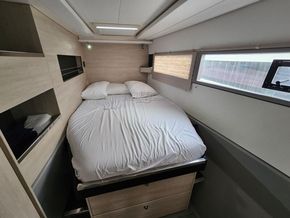 Robertson and Caine Leopard 4500  - Forward Cabin
