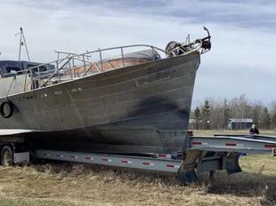 1999 48’10 x 13’7 Aluminum Twin Screw Work Boat w/Trailer
