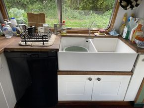 Narrowboat 70ft Cruiser Stern - Galley