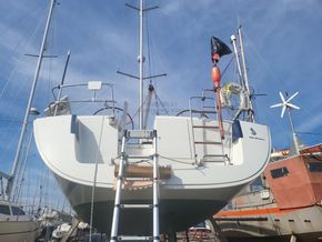 Beneteau Oceanis 46 -  2 Cabin  - Stern