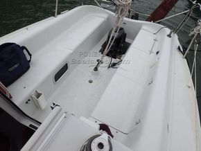 Parker Lift-Keel Yachts 235 Sailing Yacht - Cockpit