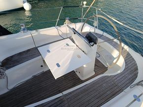 Bavaria 36 Cruiser - Cockpit Table