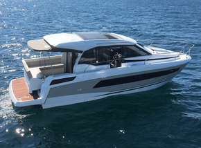 2022 Jeanneau NC33 10