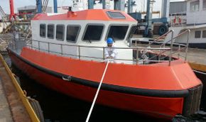 CREW SUPPLY BOAT - AGENT BOAT