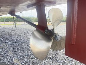 Starboard propellor and P bracket