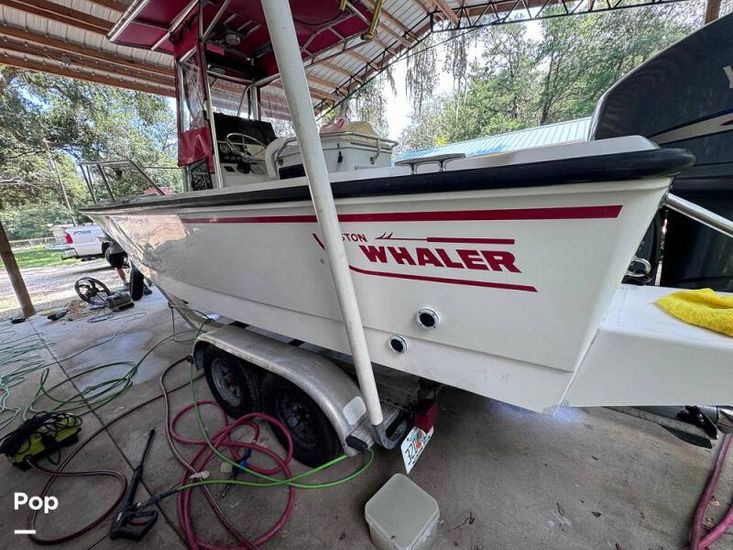 1995 Boston Whaler outrage 210