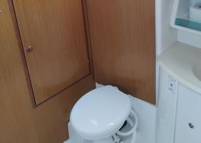 2007 Jeanneau Sun Odyssey 39 DS 21