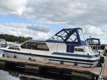 Haines 37 Motor Cruiser