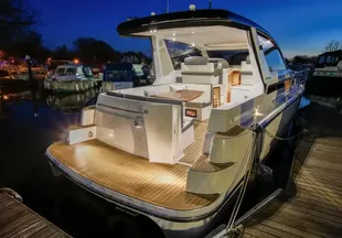 2016 Sheerline 1090 Hard Top