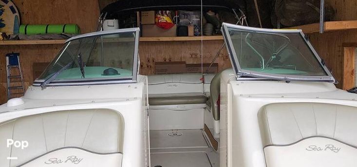 2006 Sea Ray 240 sundeck