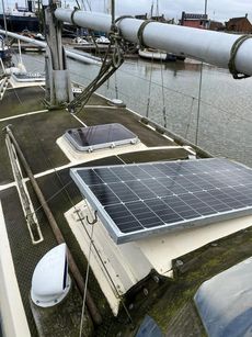 Barbican 33 GRP Sloop with centreboard