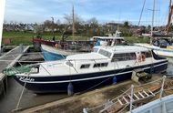 36ft Hagg 36 GRP twin engine motor boat, 1975