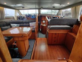 Moody Eclipse 43  - Interior