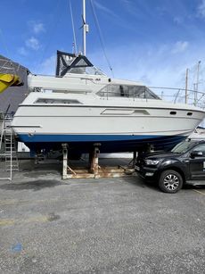 BROOM 33 MOTOR CRUISER