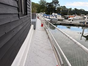 Houseboat Converted barge  - Side Deck