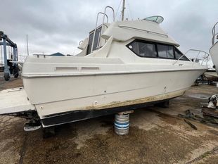 1996 Bayliner Discovery 288 Discovery Flybridge