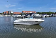 Sea Ray 215 Express Cruiser