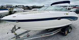 CHAPARRAL 230 SSI BOWRIDER + MERCRUISER 5.0L MPI