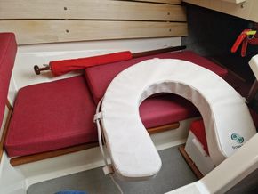 Horseshoe life saving ring