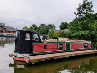 Betty - 40ft - Traditional Narrowboat 