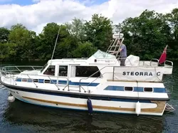 1994 Aquastar Ocean Ranger 33