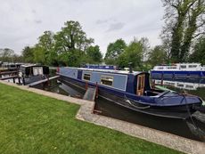 Beautiful recently refitted narrowboat