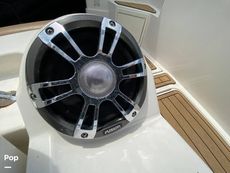 2020 Sea Ray SLX 350 Outboard