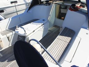 Jeanneau Sun Odyssey 42i  - Cockpit